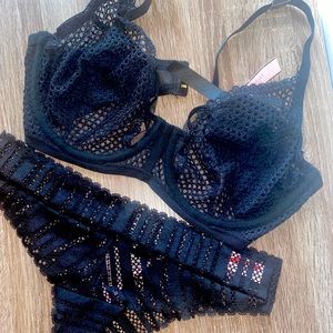 Victoria secret lingerie set
